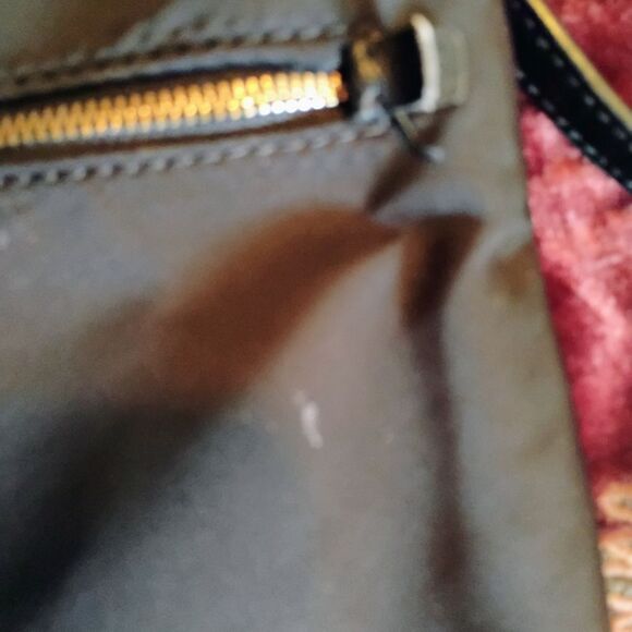 Kate Spade Black Crossbody Bag with Adjustable Strap - Picture 4 of 13